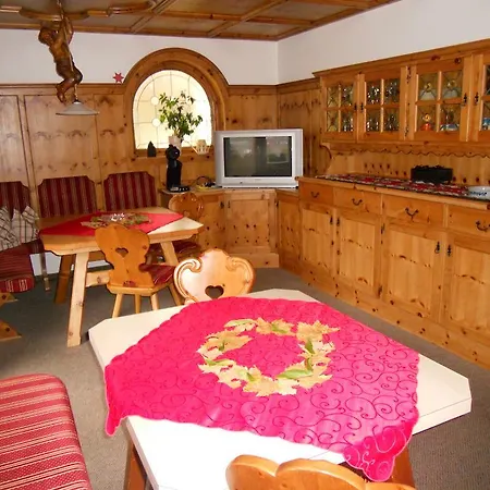 Bacher Gertrud Mayrhofen