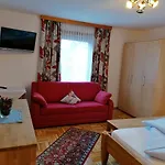 Bacher Gertrud Daire